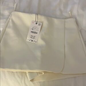 White/ Cream Women's Zara Skorts